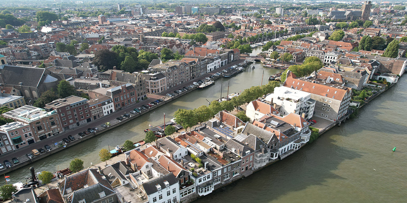 Luchtfoto van Dordrecht